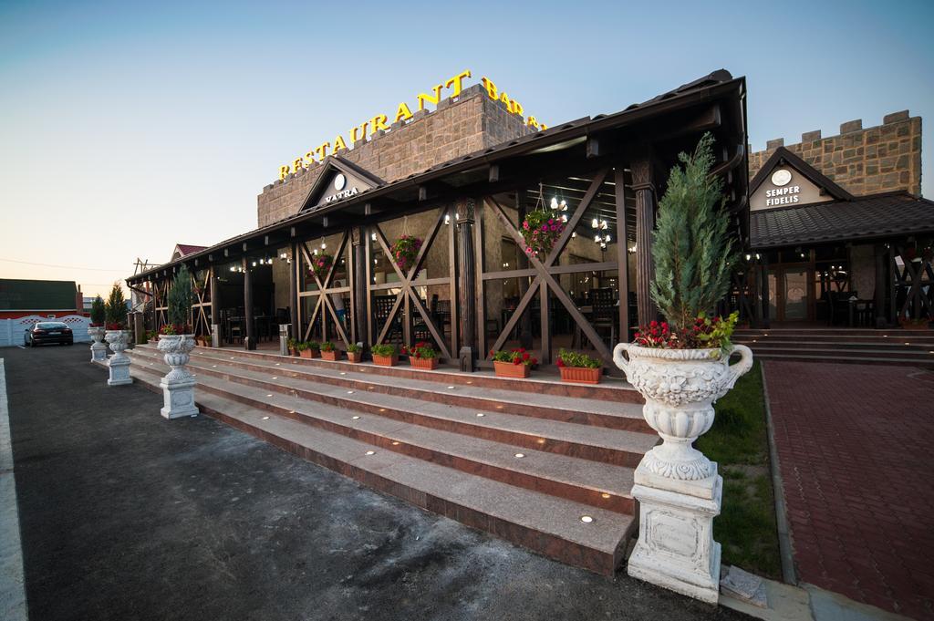 Răcarii de Jos Vatra Romana Bed & Breakfast エクステリア 写真